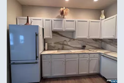7401 Richmond Road, West Milford, NJ 07480 - Photo 15