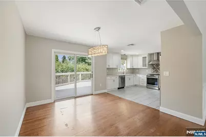 377 Chelsea Street, Paramus, NJ 07652 - Photo 9