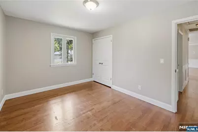 377 Chelsea Street, Paramus, NJ 07652 - Photo 11