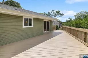 377 Chelsea St, Paramus, NJ 07652 - Photo 25
