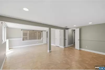 377 Chelsea Street, Paramus, NJ 07652 - Photo 17