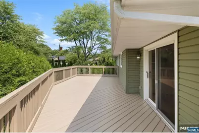 377 Chelsea Street, Paramus, NJ 07652 - Photo 23