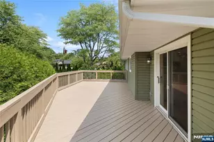 377 Chelsea St, Paramus, NJ 07652 - Photo 23