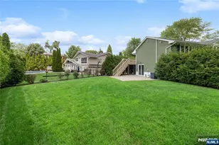 377 Chelsea St, Paramus, NJ 07652 - Photo 29