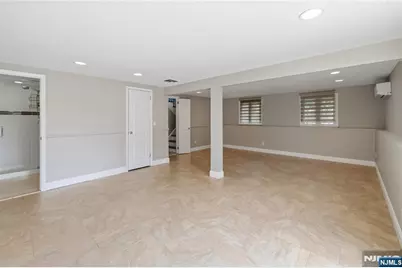 377 Chelsea Street, Paramus, NJ 07652 - Photo 19
