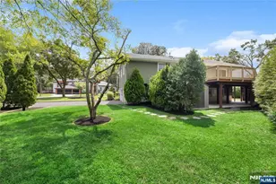377 Chelsea St, Paramus, NJ 07652 - Photo 27