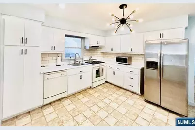 62 3rd Place, Bogota, NJ 07603 - Photo 5