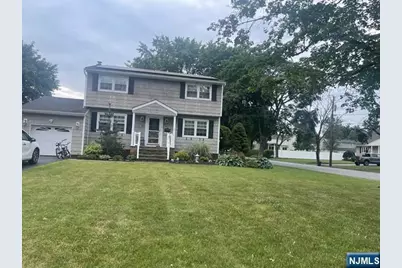 11 Benjamin Place, Pequannock Township, NJ 07440 - Photo 3