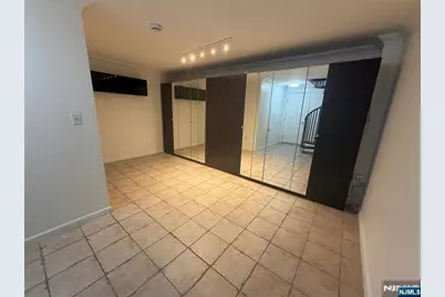 548 Palisade Avenue 4 #4, Garfield, NJ 07026 - Photo 11