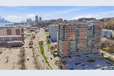 1008 Hudson Park, Edgewater, NJ 07020 - Photo 39