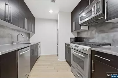 1008 Hudson Park, Edgewater, NJ 07020 - Photo 9