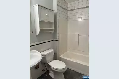 162 Paris Avenue 2 #2, Northvale, NJ 07647 - Photo 5