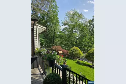29 Ramapo Hills Boulevard, Oakland, NJ 07436 - Photo 13