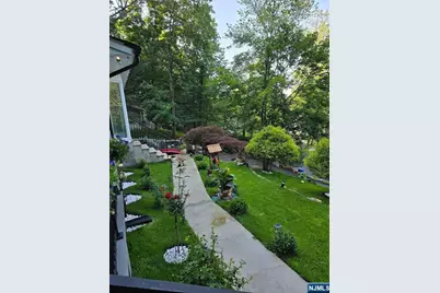 29 Ramapo Hills Boulevard, Oakland, NJ 07436 - Photo 11