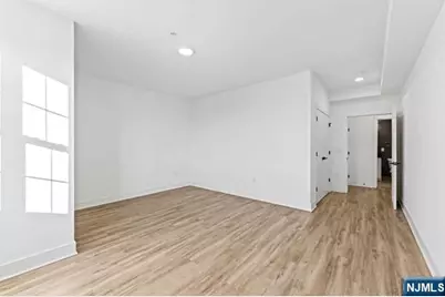 520 Cliff Street 221 #221, Fairview, NJ 07022 - Photo 11
