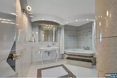 200 Winston Drive 2504 #2504, Cliffside Park, NJ 07010 - Photo 19