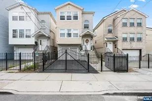 725 19th St, Newark, NJ 07103 - Photo 1