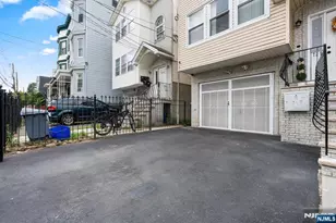 725 19th St, Newark, NJ 07103 - Photo 33