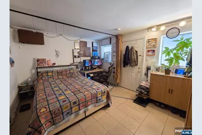 201 12th 25 #25, Palisades Park, NJ 07650 - Photo 5