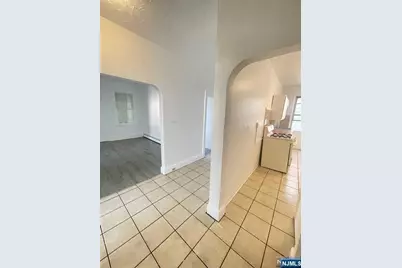 353-355 20th Avenue 3 #3, Paterson, NJ 07513 - Photo 5