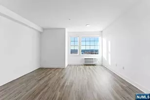 520 Cliff Street 226, Fairview, NJ 07022 - Photo 5