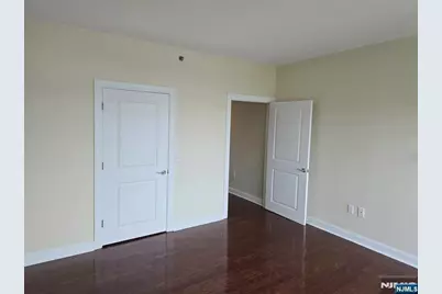 6309 City Place 6309 #6309, Edgewater, NJ 07020 - Photo 5