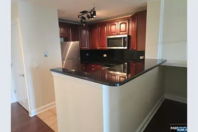 6309 City Place 6309 #6309, Edgewater, NJ 07020 - Photo 3