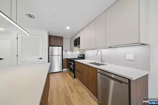 11 W Railroad Ave 2, Tenafly, NJ 07670 - Photo 7