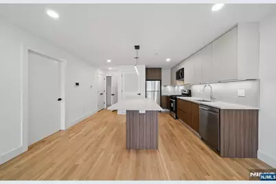 11 W Railroad Avenue 2 #2, Tenafly, NJ 07670 - Photo 5