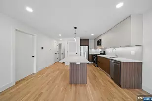 11 W Railroad Ave 2, Tenafly, NJ 07670 - Photo 5