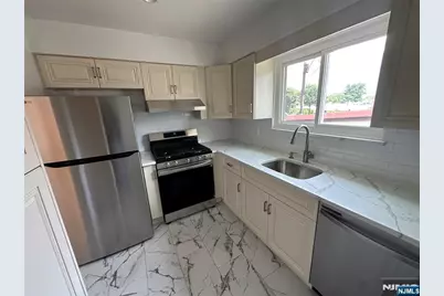219 Cliff Street 2 #2, Cliffside Park, NJ 07010 - Photo 9