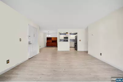 178 Robertson Way 822 #822, Lincoln Park, NJ 07035 - Photo 5