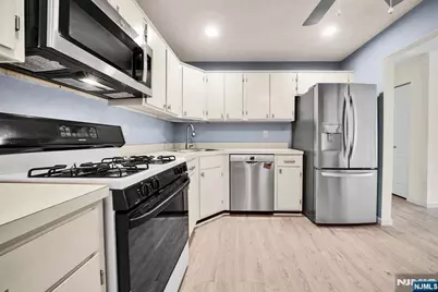 178 Robertson Way 822 #822, Lincoln Park, NJ 07035 - Photo 7