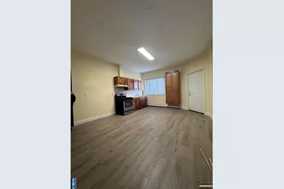 401 70th Street, Guttenberg, NJ 07093 - Photo 3