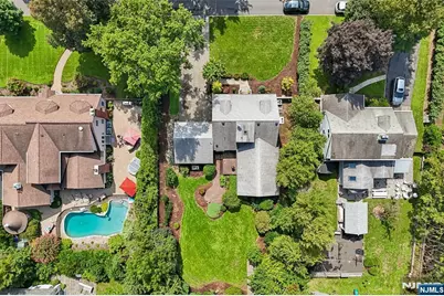251 Brookmere Court, Ridgewood, NJ 07450 - Photo 27
