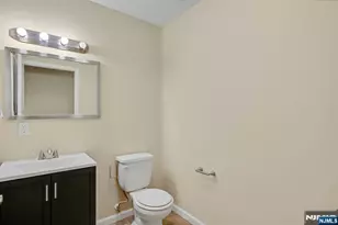 251 Berry Street 251, Hackensack, NJ 07601 - Photo 21
