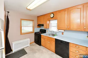 176 E Main St, Bergenfield, NJ 07621 - Photo 15