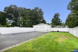 176 E Main St, Bergenfield, NJ 07621 - Photo 31