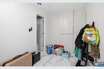 22 Breckenridge Terrace, Irvington, NJ 07111 - Photo 37