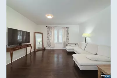 203 Feronia Way 2 #2, Rutherford, NJ 07070 - Photo 7