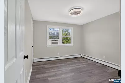 2 Riverside Avenue 2 #2, Lyndhurst Township, NJ 07071 - Photo 9