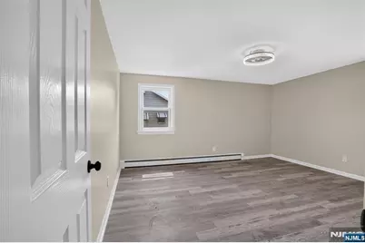 2 Riverside Avenue 2 #2, Lyndhurst Township, NJ 07071 - Photo 7