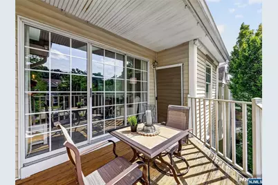 453 Poets Way, Mahwah, NJ 07430 - Photo 29