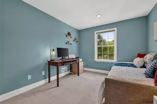 453 Poets Way, Mahwah, NJ 07430 - Photo 25