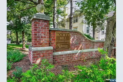 453 Poets Way, Mahwah, NJ 07430 - Photo 3