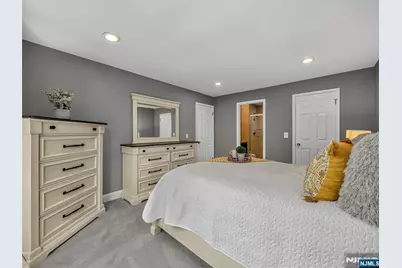 453 Poets Way, Mahwah, NJ 07430 - Photo 21