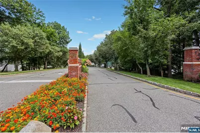 1134 Sycamore Lane, Mahwah, NJ 07430 - Photo 19