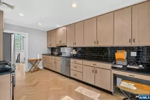 265 Westervelt Pl, Englewood Cliffs, NJ 07632 - Photo 7