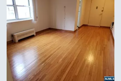 2205 N Central Road 5B #5B, Fort Lee, NJ 07024 - Photo 3