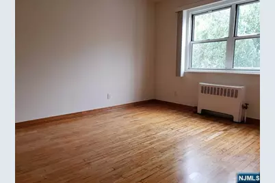 2205 N Central Road 5B #5B, Fort Lee, NJ 07024 - Photo 7